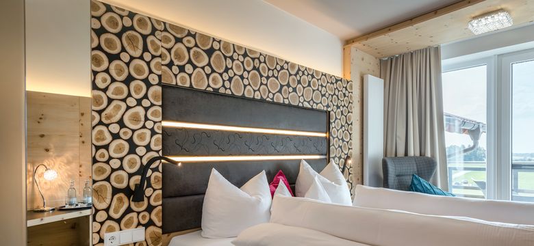 Das Stemp****S Wellnessresort: Doppelzimmer Spatzennest image #1